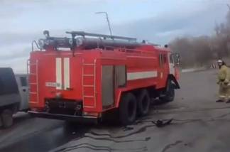 Вслед за каретой «скорой помощи» в Семее угодила в аварию пожарная машина