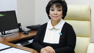 Нурсултан Назарбаев освободил от должности детского омбудсмена Загипу Балиеву