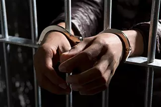 В Семее мужчина избил 5-летнюю девочку до смерти