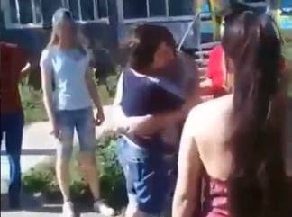 В Усть-Каменогорске 16-летняя девушка за рулем авто сбила трехлетнего малыша