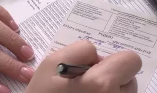 В Карагандинской области врач-нарколог вымогал 50 тысяч тенге с пациента за «чистую» справку