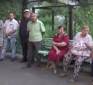 Жильцы дома в центре Павлодара оказались бомжами из-за канцелярской ошибки