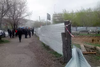 Аким Семея отсудил у предпринимателя спорный участок