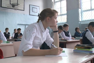 В одной из школ Семея до сих пор идет ремонт