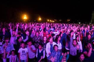 Почти 7 тысяч гостей собрала ретро-дискотека в Атырау