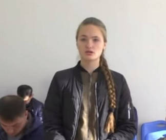 Мать девочки, которая пострадала из-за щепки в хлебе, требует компенсацию у пекарни