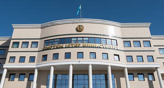 Посла Казахстана в Узбекистане подозревают в махинациях