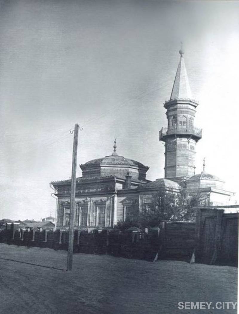 Мечеть в Семипалатинске (г. Семей)