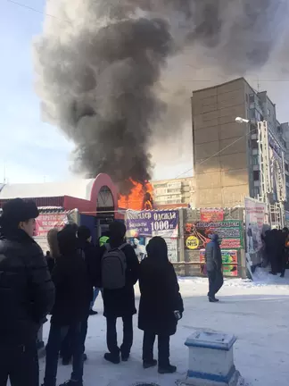 В Семее горели торговые бутики