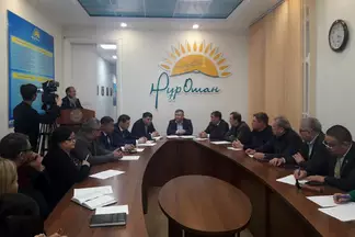 Депутаты маслихата Семея посмотрели, что пишут их избиратели в социальных сетях