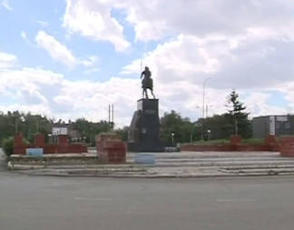 Озеленение парка Победы и состояние памятника Кабанбай батыру вызывают обеспокоенность