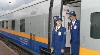 В Казахстане временно изменили маршруты пассажирских поездов