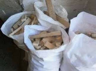 У семейчанина со двора украли дрова