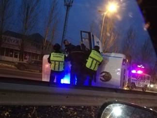 В Семее опрокинулся полицейский автомобиль: виновных наказали