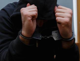 Полицейские Семея задержали мужчину, совершившего разбойное нападение