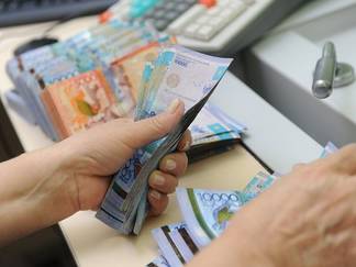 Мошенник оформил кредит на инвалида в Семее