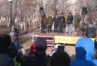 На западе Казахстана впервые прошел санкционированный митинг фермеров
