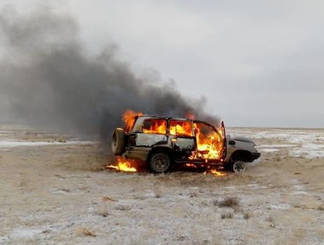 Браконьеры подожгли свой Toyota Land Cruiser для сокрытия улик