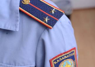 Чужой среди своих: полицейские задержали участкового