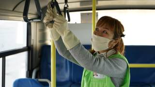 Количество пассажиров в автобусах Семея сократилось почти вполовину