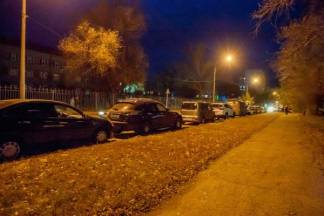 В Семее пьяный мужчина взломал шесть машин за четыре часа