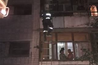 75 человек эвакуировали из-за пожара в общежитии в Семее
