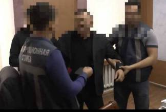 Задержан аким Аягоза, подозревающийся в получении взятки в размере 1,2 млн тенге