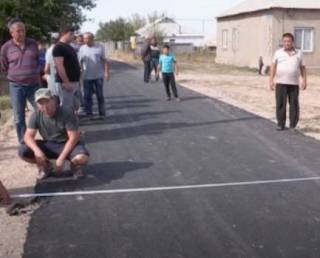«Ковер из асфальта» возмутил жителей Туркестанской области