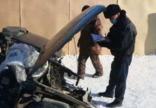 Актюбинские полицейские ищут угнанные машины на авторазборах