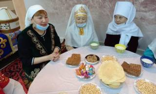 О праздничных казахских блюдах рассказали в Семее