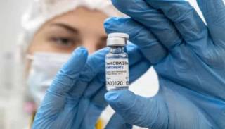 Россия дополнительно поставит в Казахстан 4 миллиона доз вакцины «Спутник V»