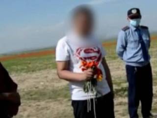 Большой штраф за сорванные тюльпаны грозит жителю Туркестанской области