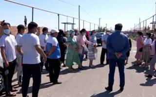 В Туркестанской области жители платят за воду, которой нет