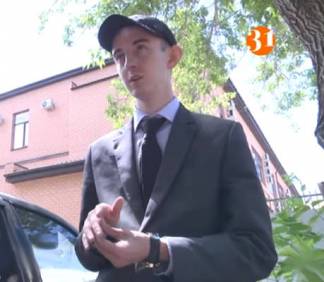 В Темиртау выдворяют из страны 22-летнего общественника