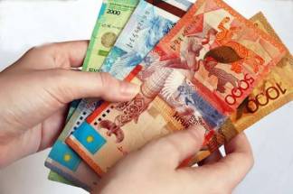 Студентам увеличат размеры стипендий в 2021 году