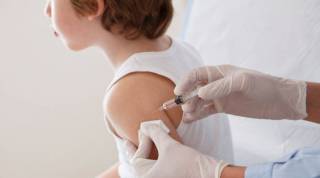 Детей могут начать вакцинировать препаратом Pfizer в Казахстане