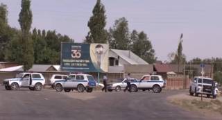 Жители пострадавшего от взрывов села боятся остаться без помощи
