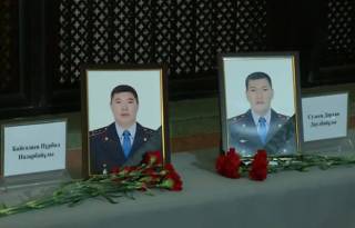 Cемьям погибших участковых в Алматы предоставят жильё