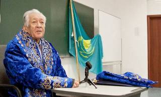 Автор флага Казахстана Шакен Ниязбеков – 10 фактов о жизни художника