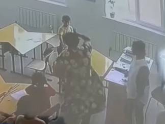 В Шымкенте разъярённая бабушка напала на первоклассника
