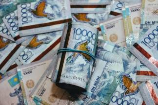 В Семее злоумышленник воспользовавшись доверием оформил кредит
