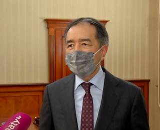 «У них не было оружия»: Бакытжан Сагинтаев рассказал, как штурмовали акимат Алматы
