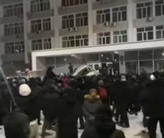 В здании городского акимата Семея идут восстановительные работы