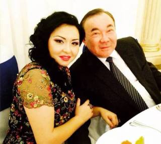 Болат Назарбаев через суд лишил бывшую жену своей фамилии