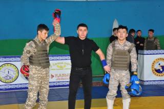 Чемпионат по армейскому рукопашному бою прошел в Семее