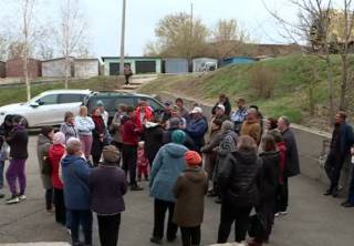 Жители Усть-Каменогорска протестуют против строительства скотобойни