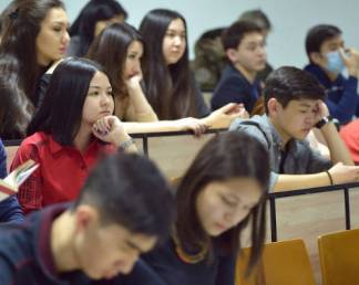 В Казахстане намерены повысить качество высшего образования