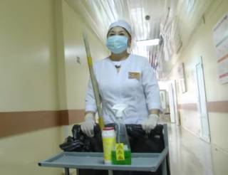 Рядовые медицинского фронта: санитарка рассказала об «изнанке» профессии