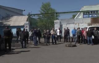 Лишились работы: в крахе завода в Караганде винят управляющего