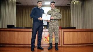 Военнослужащих, грузивших уголь на ТЭЦ-1, наградили в Семее
